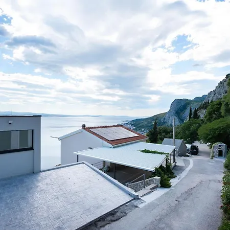 House Dunja Casa de Férias Omiš